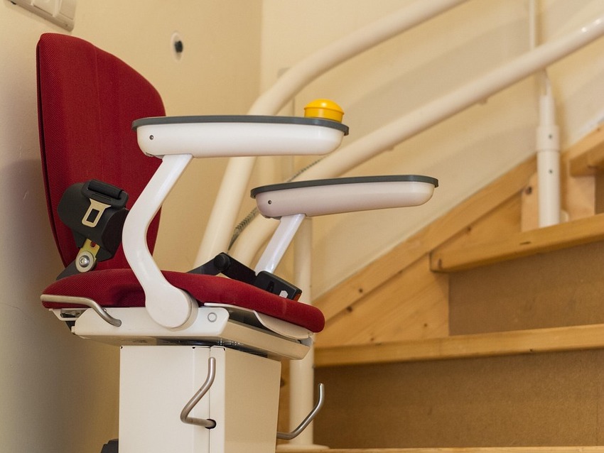 Monte-escalier : un indispensable pour la sécurité des personnes âgées et handicapées !